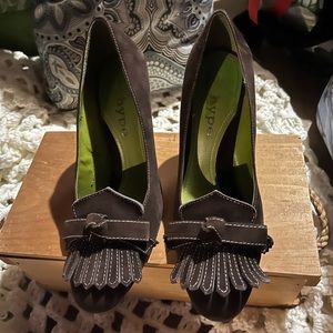 Women’s Hype pumps 6 1/2